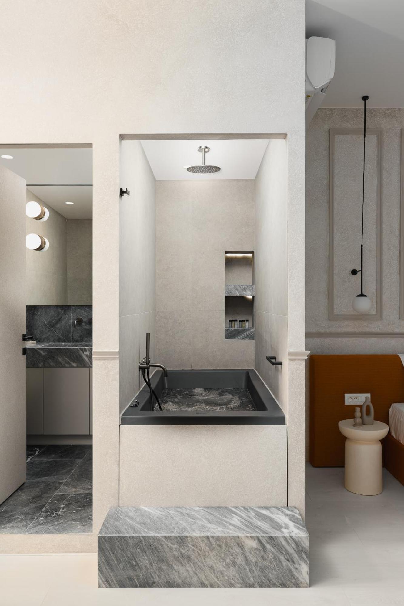 Luxury By Lato *